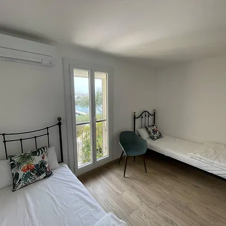 Renovee A 50 M De La Avec Clim Et Wifi - Fr-1-723-162 Appartement
