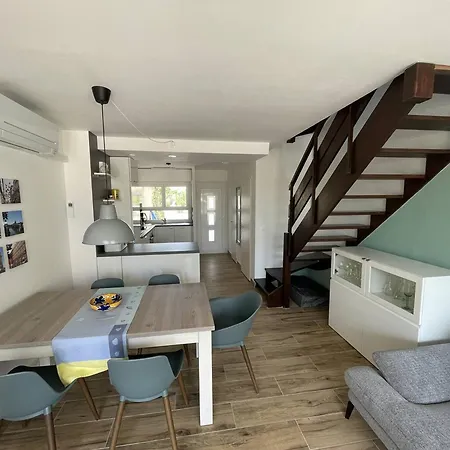 Appartement Renovee A 50 M De La Avec Clim Et Wifi - Fr-1-723-162 Agde